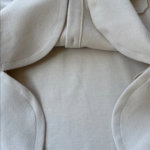 NEW Oversized Shacket - Picture 6 of 9